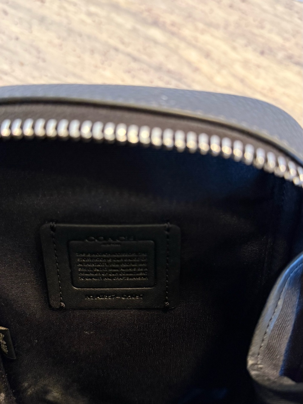 Coach Small Signature Crossbody in Black/Charcoal - Picture 4 of 11